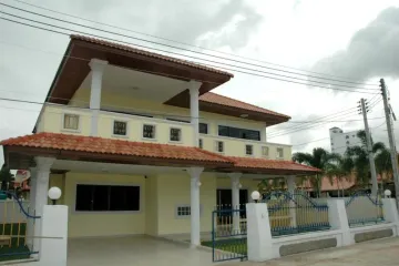 2 Bedroom House for sale in Pong, Chonburi