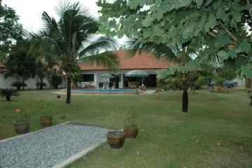 2 Bedroom Condo for sale in Na Jomtien, Chonburi