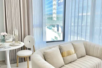 2 Bedroom Condo for rent in Skyrise Avenue Sukhumvit 64, Bang Chak, Bangkok near BTS Punnawithi