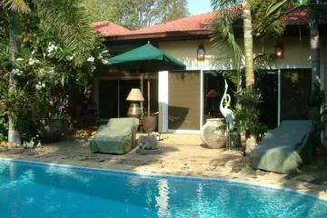2 Bedroom Condo for rent in Na Kluea, Chonburi