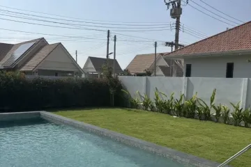 2 Bedroom Villa for sale in Dusita Lakeside Village 2, Thap Tai, Prachuap Khiri Khan