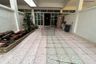 2 Bedroom Townhouse for sale in Khlong Chan, Bangkok