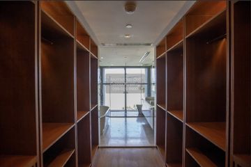 3 Bedroom Condo for rent in Bang Phong Pang, Bangkok