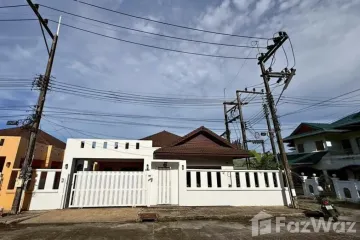 3 Bedroom House for rent in Warani Bypass, Ratsada, Phuket