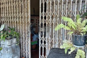 1 Bedroom Townhouse for sale in Dao Khanong, Bangkok