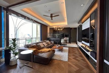 2 Bedroom Condo for rent in Royce Private Residences, Khlong Toei Nuea, Bangkok near BTS Asoke