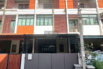 3 Bedroom Townhouse for rent in Bang Khae, Bangkok