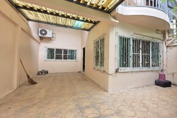 3 Bedroom Townhouse for Sale or Rent in Khlong Tan Nuea, Bangkok