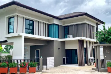 4 Bedroom House for sale in Ploenchit Collina, San Kamphaeng, Chiang Mai