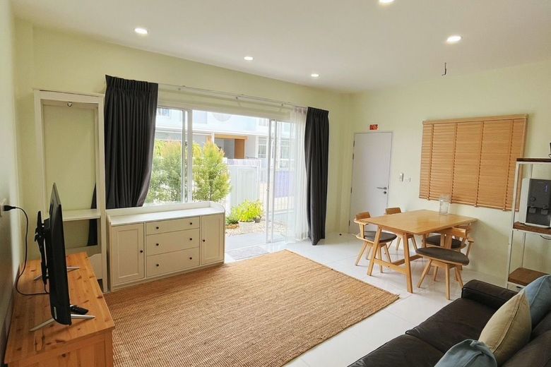 3 Bedroom Townhouse For Rent