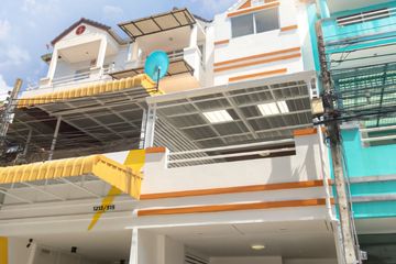 5 Bedroom Townhouse for sale in Phlapphla, Bangkok