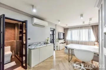 Condo for sale in Condo One Sathorn, Chong Nonsi, Bangkok near MRT Lumpini