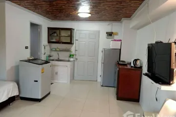 Condo for sale in First Tower condominium, Khlong Toei Nuea, Bangkok near Airport Rail Link Makkasan