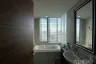 3 Bedroom Condo for sale in Bang Lamphu Lang, Bangkok