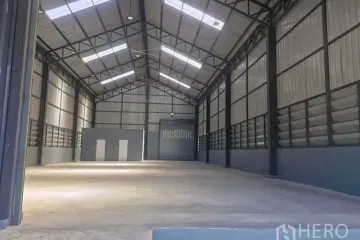 Warehouse / Factory for rent in Khlong Si, Pathum Thani