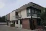 Commercial for rent in Khlong Tan Nuea, Bangkok