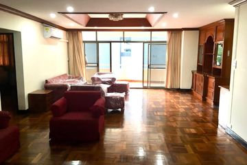 3 Bedroom Condo for rent in Rishi Court, Khlong Toei Nuea, Bangkok near Airport Rail Link Makkasan