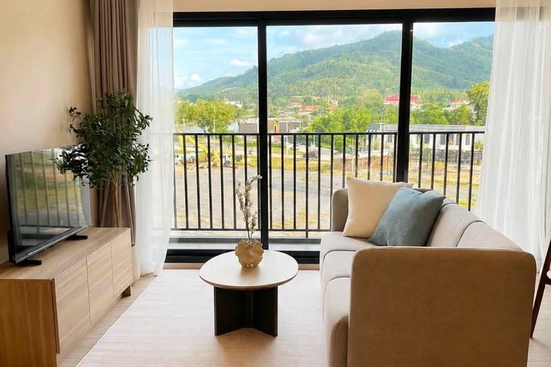 2 Bedroom Condo For Rent
