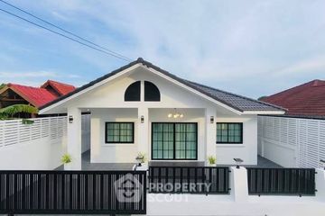 3 Bedroom House for sale in Eakmongkol Village 4, Nong Prue, Chonburi