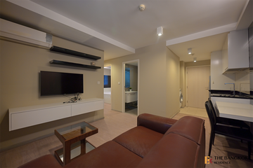 2 Bedroom Condo for rent in Maestro 39, Khlong Tan Nuea, Bangkok