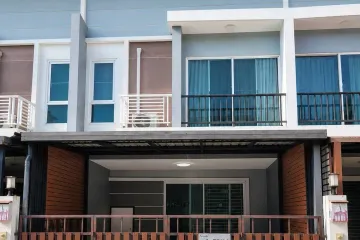 3 Bedroom Townhouse for rent in Bang Kaeo, Samut Prakan