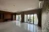 3 Bedroom Office for rent in Phraek Sa, Samut Prakan