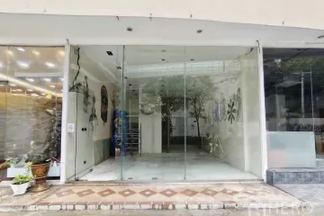 Commercial for rent in Khlong Toei, Bangkok near MRT Queen Sirikit National Convention Centre