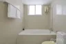 5 Bedroom House for rent in Khlong Tan Nuea, Bangkok