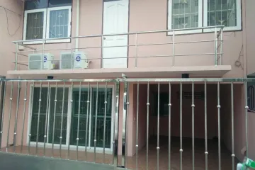 3 Bedroom Townhouse for Sale or Rent in Hua Mak, Bangkok near MRT Yaek Lam Sali