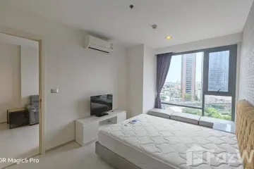 1 Bedroom Condo for rent in Rhythm Sukhumvit 42, Phra Khanong, Bangkok near BTS Ekkamai