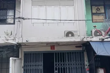 2 Bedroom Townhouse for rent in Bang Khlo, Bangkok