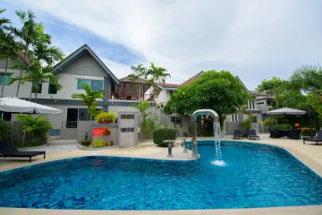 4 Bedroom House for rent in Na Kluea, Chonburi