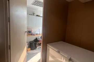 Office for rent in Silom, Bangkok near BTS Chong Nonsi