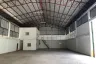 Warehouse / Factory for rent in Prachathipat, Pathum Thani