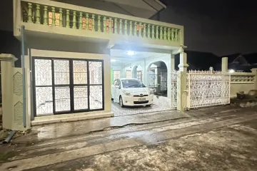 3 Bedroom House for sale in Prapawan Home, Saen Saep, Bangkok