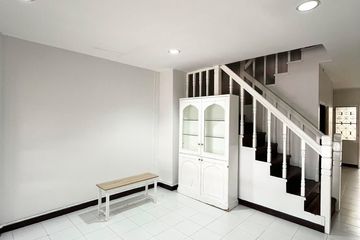 4 Bedroom Townhouse for rent in Tha Raeng, Bangkok