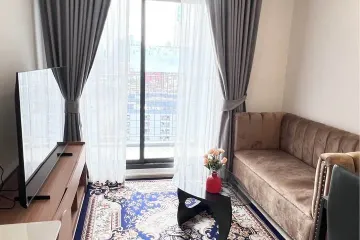 2 Bedroom Condo for rent in Aspire Vipha-Victory, Sam Sen Nai, Bangkok near MRT Rang Nam