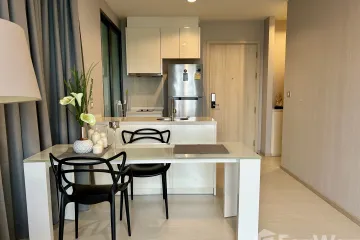 1 Bedroom Condo for rent in Rhythm Sukhumvit 42, Phra Khanong, Bangkok near BTS Ekkamai
