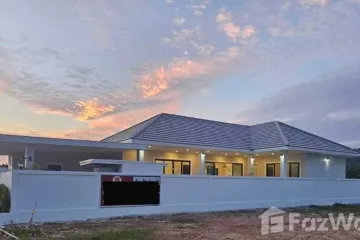 3 Bedroom Villa for sale in Sam Roi Yot, Prachuap Khiri Khan