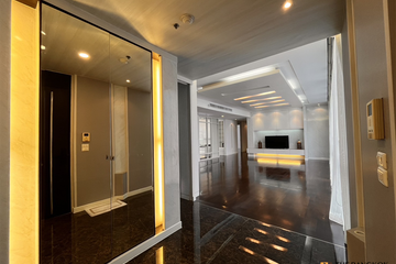 4 Bedroom Condo for sale in Domus 16, Khlong Toei, Bangkok near BTS Asoke