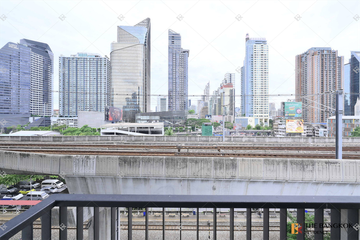 2 Bedroom Condo for sale in Life Asoke, Bang Kapi, Bangkok near MRT Phetchaburi