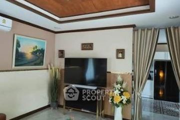 3 Bedroom House for sale in Na Kluea, Chonburi