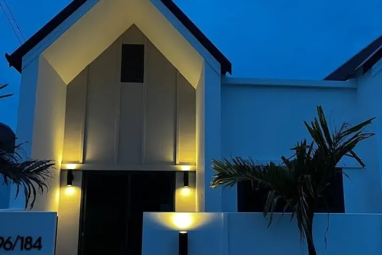 2 Bedroom Townhouse For Rent