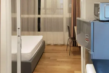 Condo for Sale or Rent in 15 Sukhumvit Residences, Khlong Toei Nuea, Bangkok near BTS Nana