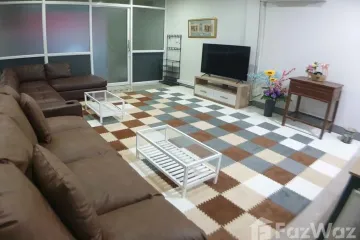 3 Bedroom Townhouse for sale in Mae Hia, Chiang Mai