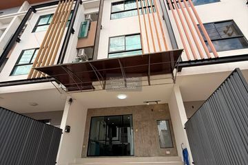 3 Bedroom Townhouse for rent in iField Bangna, Dokmai, Bangkok