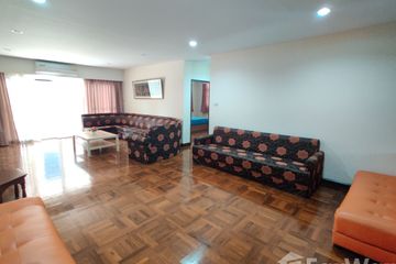 4 Bedroom Condo for rent in Rishi Court, Khlong Toei Nuea, Bangkok near Airport Rail Link Makkasan