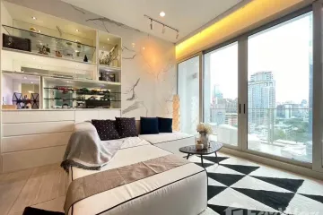 1 Bedroom Condo for rent in 185 Rajadamri, Lumpini, Bangkok near BTS Ratchadamri