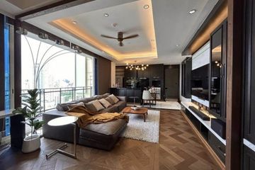 2 Bedroom Condo for rent in Royce Private Residences, Khlong Toei Nuea, Bangkok near BTS Asoke