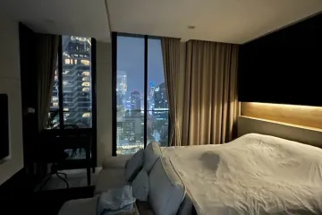1 Bedroom Condo for sale in Noble Ploenchit, Lumpini, Bangkok near BTS Ploen Chit